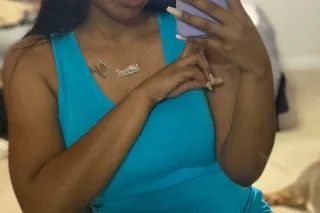 “Romance in my veins, confidence in my walk.”💋🌺 READ AD BEFORE CONTACTING❗ - Image 4