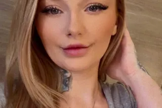 💕 PETITE AND PRETTY 💕 - 23 - Image 2