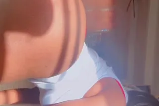 available now outcalls &amp; i... - Image 3