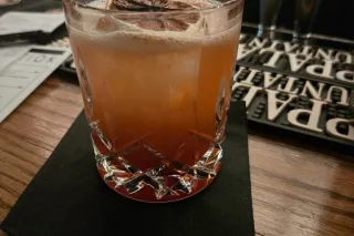 WANNA SEE👀 YOUR MONEY💳 WORN THE RIGHT WAY👜✈💎👠 - Image 8