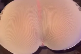 new in town soakin fuckin WETT... - Image 1