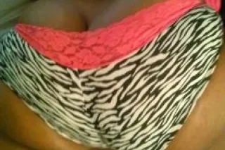 Just a RootTooty Fat Fat Booty... - Image 3