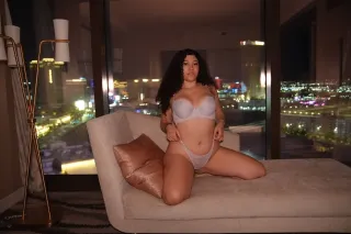 Exotic Treat ✨💋 - Image 5