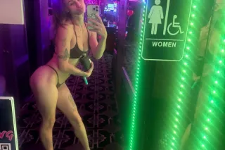 csweet treat🥰😘 - Image 5