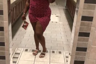 🫣 SEXY IS AN UNDERSTATEMENT 😰😍... - Image 2