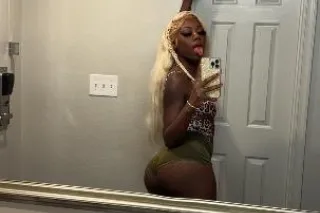 ✨ 💦CUM SEE ME 💦 SEXY PETITE RE... - Image 1