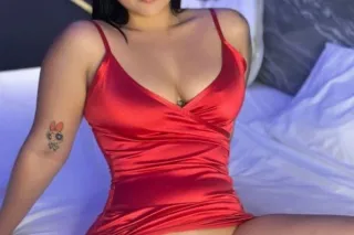 Hi, I'm a very spicy Latina 🔥 ... - Image 1