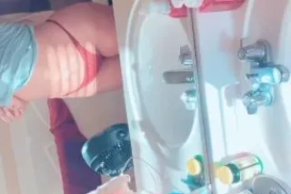 🍑💦CUM PLAY IN MY WATER PARK🍑💦 ... - Image 4