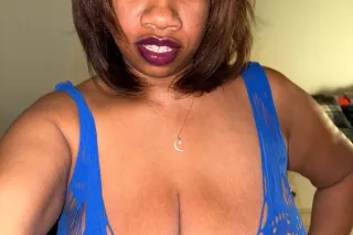 Carmina Caramel Hugest Natural Boobs in Miami! - Image 11