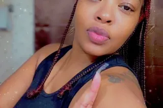 5'4 Soft Curves &amp; Peaceful... - Image 1