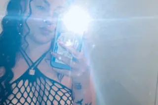 Available Now incalls &amp; Ou... - Image 1