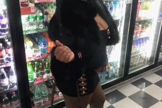 Daddy im horny can i cream on your 🍆 - Image 5