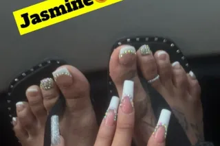 pretty suckable small feet 🦶👅💦freaky horny slutt - Image 6