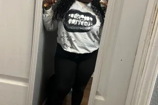 Lets have some fun together 😏😏... - Image 2