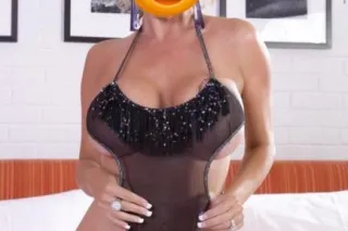 Lina visiting your area baby. iam Brasilian and colombian mix - Image 1