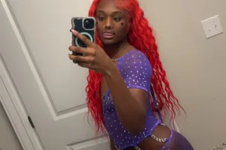 Sexy Red Babe 💋💋🌶 - 22 - Image 3