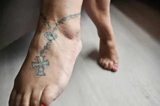 Cum in out of the cold. 😍😜 Thick and Curvy MILF😜😍 - Image 8