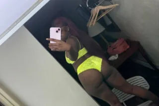 can you make this pussy squirt... - Image 1