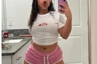 Super sexy and educated Latina... - Image 3