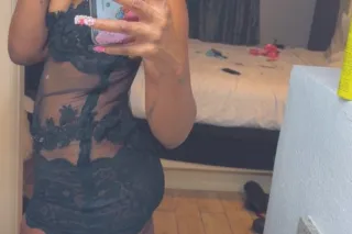 Come see your fav Honey - Image 12