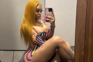 Come Enjoy A Pretty Face 🍆 Wit... - Image 2