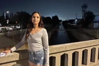 seductress looking to fuck - 2... - Image 1