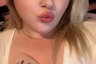 BBW Blonde 😇 - Image 6