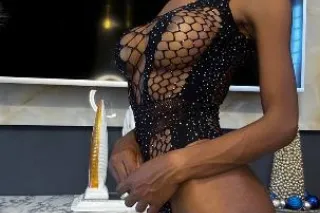 Hi, I'm a hot girl. Come spend... - Image 3