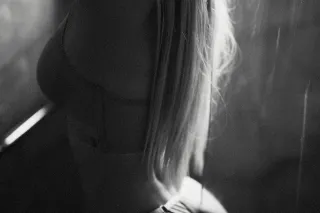 Tiny Waist, Long Legs, Your Dr... - Image 3