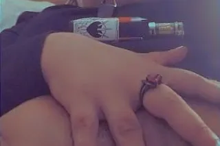 TRAVELING MILF CONTENT CREATOR... - Image 3