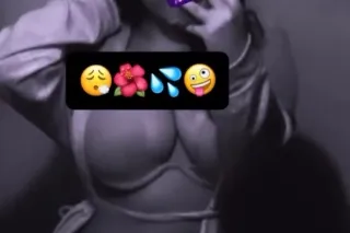 Pussy on the menu - Image 3