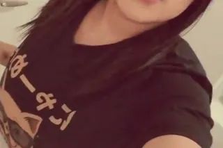 Hermosa Mujer - 24 - Image 1