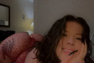 Lola The Bunny 🐰 - 24 - Image 2