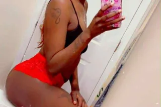 lansing area) its cold outside let me warm u up babe - Image 5