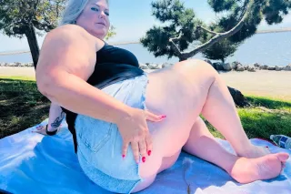 Tell me your fetish 😘 (outcall only) - Image 9