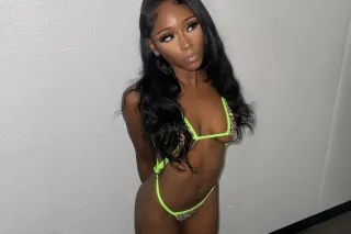 Dakota Sin’Clair 🤍 | Petite Eb... - Image 1