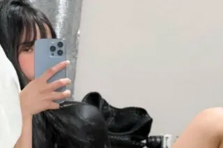 I just arrived, come and meet me at my hotel, Available 💚 - Image 1