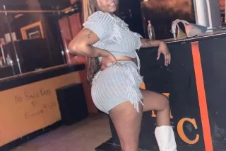 come make me squirt all over y... - Image 4