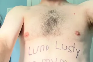 DO YOU WORSHIP PRETTY FEET Be ... - Image 3