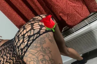 SLIM THICK 🌹🌹🌹 ISLAND GIRL 🌻🌺🌷... - Image 2