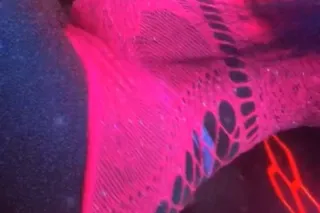 Im a good girl i have a thing ... - Image 4