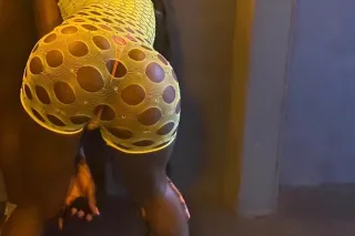 Im a good girl i have a thing for older Caucasian men they love to have a good time your not trying to spoil me please do not waste my time please and thank you.........I'm sweet, ambitious and love to shop Live in your world.love being spoiled - Image 8