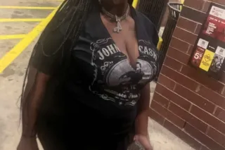 100qv Full Service Incall Spec... - Image 1