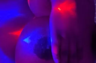 come get some young fly pussy ... - Image 1