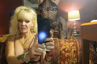 💋❤️💋 PARTY GIRL MIA 🎉🎉🎉 2 GIRL... - Image 4