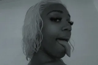 🥰💕Pretty Petite w/Pretty Feet 💕🥰🍫 𝕮𝖍𝖔𝖈𝖔𝖑𝖆𝖙𝖊 𝖇𝖆𝖗𝖇𝖎𝖊 🎀 available 24/7 - Image 6