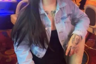 Facetime Shows & In youre town... - Image 1