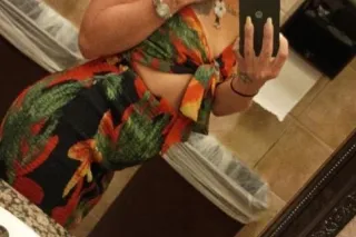 SLUT ME OUT - Image 6