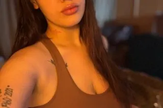 CUM HAVE SOME FUN WITH A 21 YEAR OLD GIRL💦🤭 - Image 5