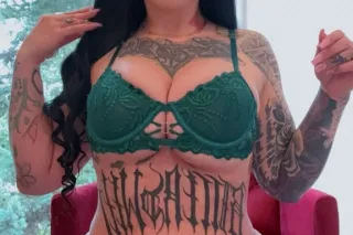 Tattooed Beauty❣ Magic Mouth🍆👅... - Image 2